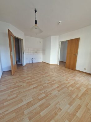 ANFRAGESTOPP#IMMOTIONAL HELLE 2-ZIMMER WOHNUNG IN BESTER LAGE - Blick Küche