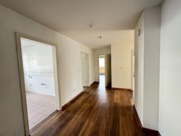 #IMMOTIONAL 3-ZIMMER-WOHNUNG MIT GROßZÜGIGEM BALKON - Wohnungseingang